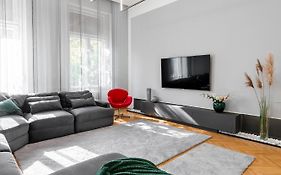 Emerald City Chic Apartment - Debrecen